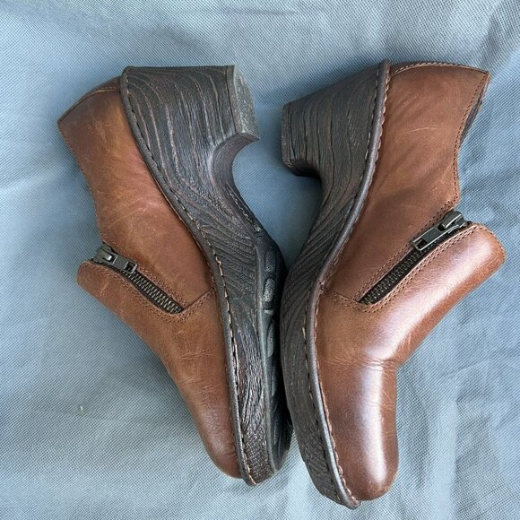 BORN Size 9.5 Brown Leather Clogs Elliot Shoes Double Zip Plain Toe - Picture 4 of 7